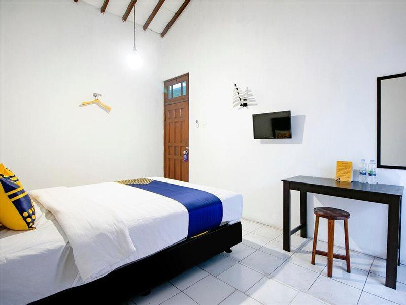 Spot On 2107 Ijo Pupus Syariah Residence Baturetno Extérieur photo