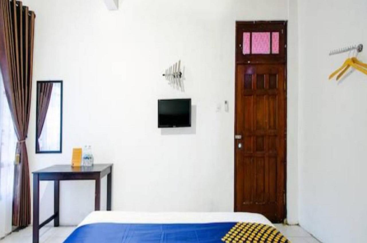 Spot On 2107 Ijo Pupus Syariah Residence Baturetno Extérieur photo