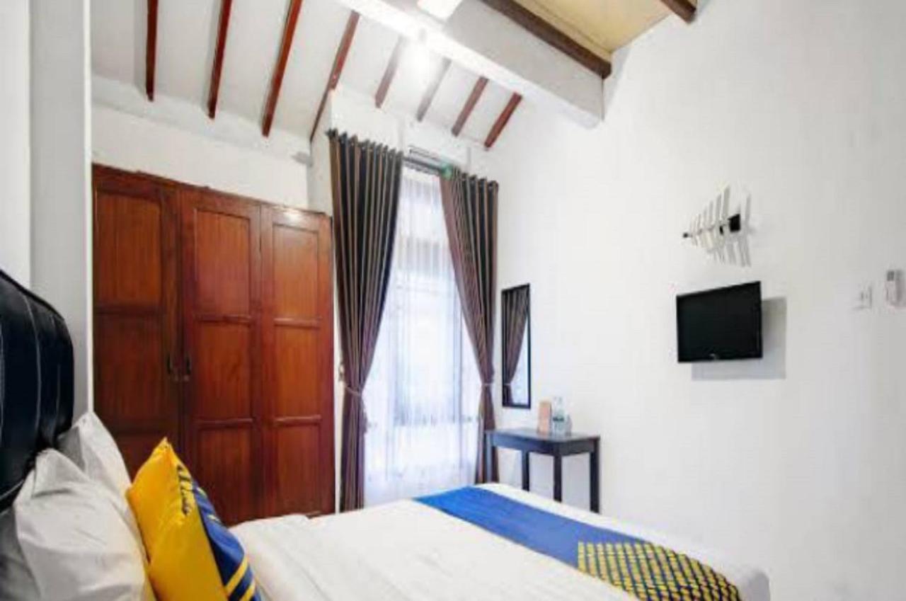 Spot On 2107 Ijo Pupus Syariah Residence Baturetno Extérieur photo
