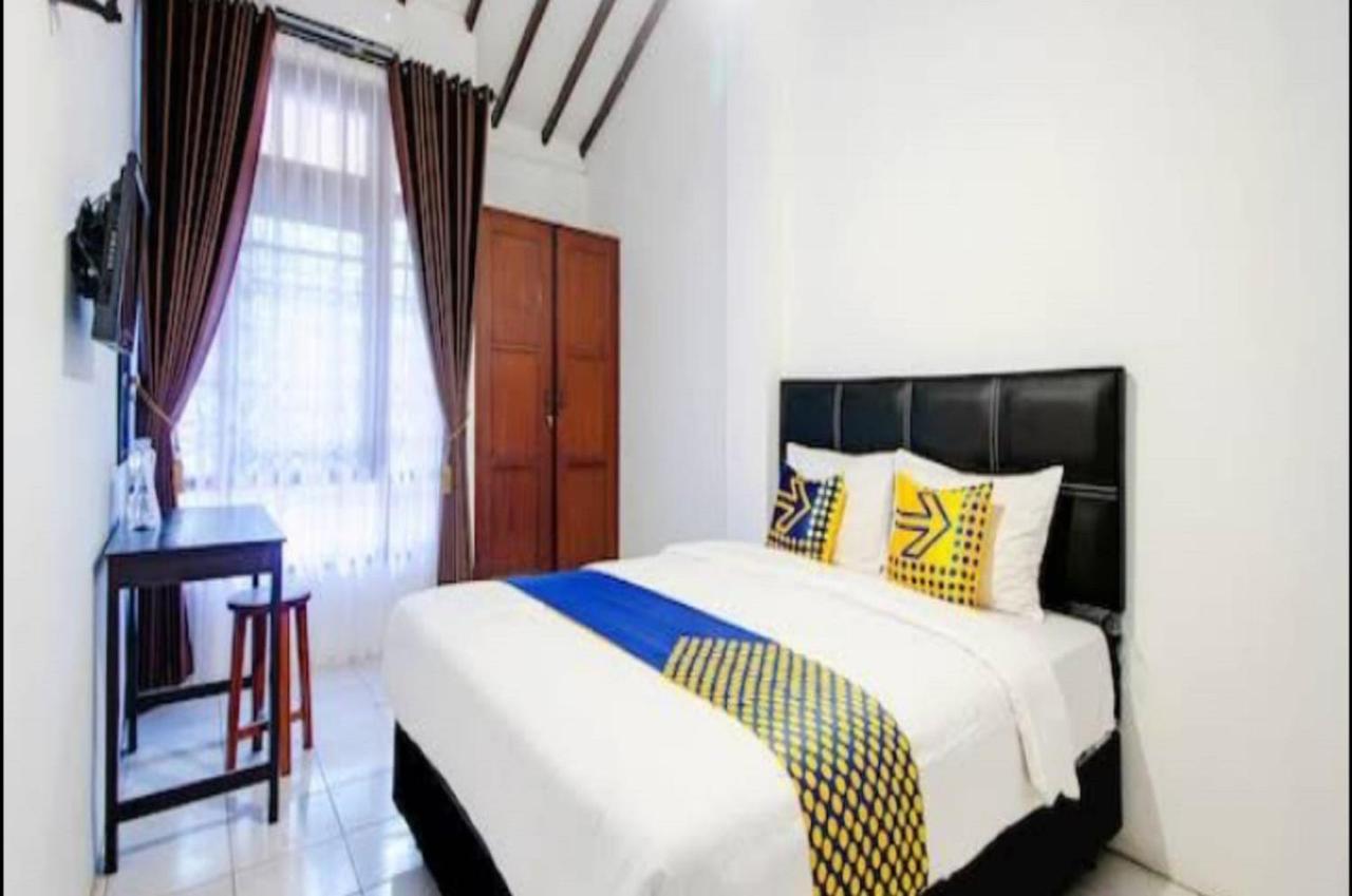 Spot On 2107 Ijo Pupus Syariah Residence Baturetno Extérieur photo